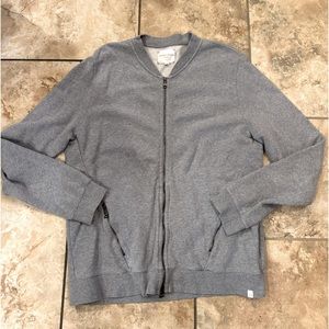 Men’s Derek Rose Sweatshirt